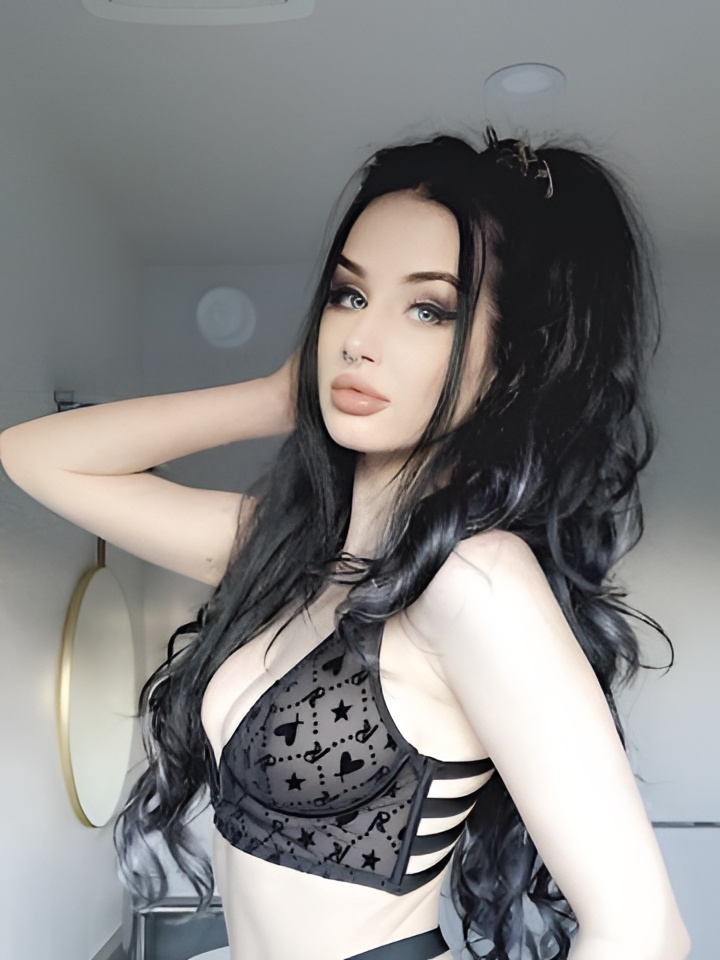 Снежанна привлекательная девушка из Усть-лабинск цена от 5000 руб