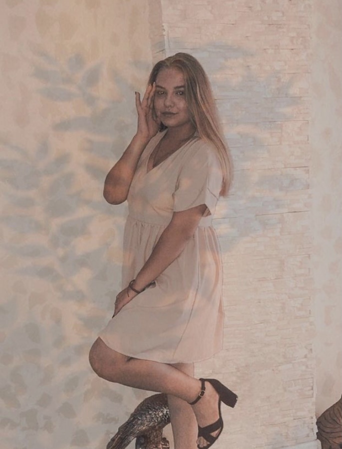 Алевтина привлекательная девушка из Усть-лабинск цена от 3500 руб